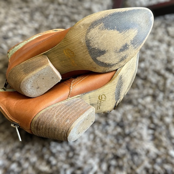 SBICCA Tan Leather Ankle Boots with Patterned Fabric Size 7 Women - Picture 8 of 13